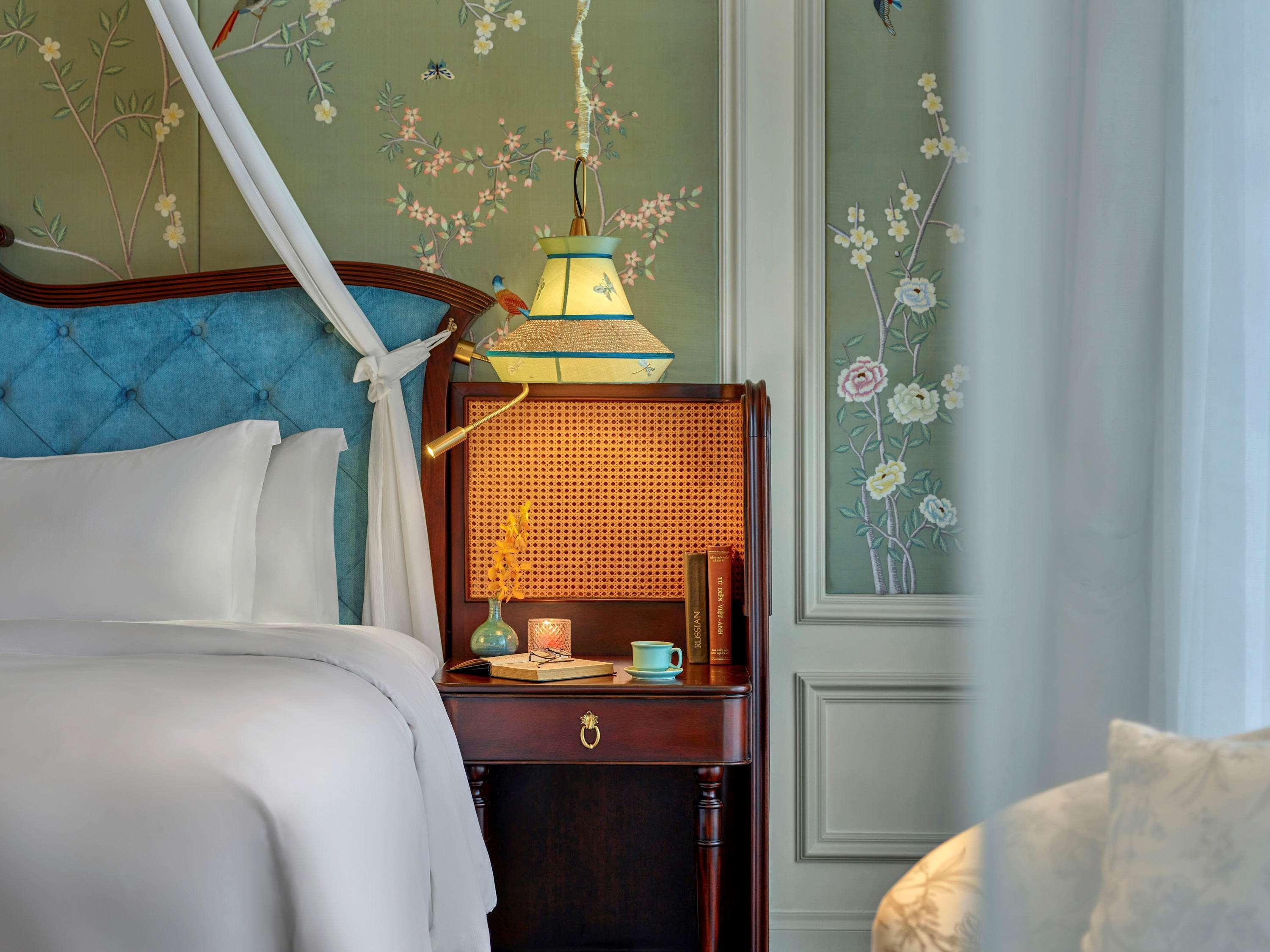 Hotel Perle D'Orient Cat Ba - Mgallery Chan Chau Εξωτερικό φωτογραφία A bedroom at the Mandarin Oriental, Bangkok
